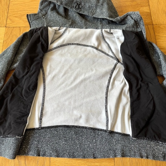 Lululemon Size 4 Scuba Hoodie Full Zip Cotton Fleece Splatter White Black - Picture 4 of 8
